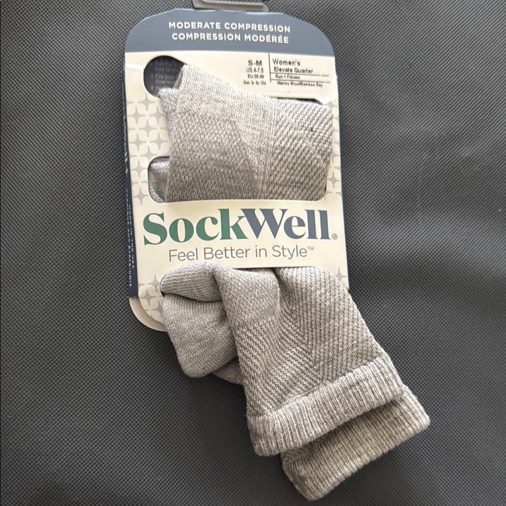 Women’s Sockwell Elevate Quarter Moderate Compression S-M (Ash) NWT